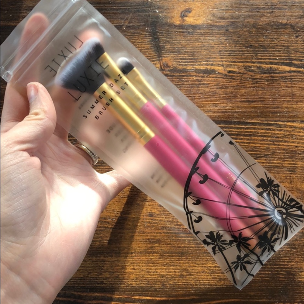 🔥4 for $25🔥 LUXIE Sealed Brush Set